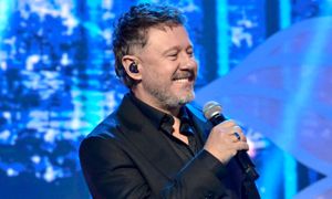 Andrzej Piaseczny rozprawia o weselnych planach: "Chciałbym was zaprosić na moje własne. No, tylko to jeszcze może trochę potrwać"