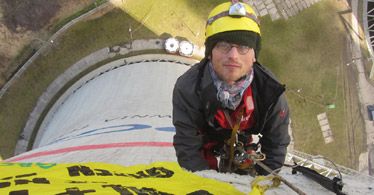 Aktywiści Greenpeace przetrzymywani w skandalicznych warunkach