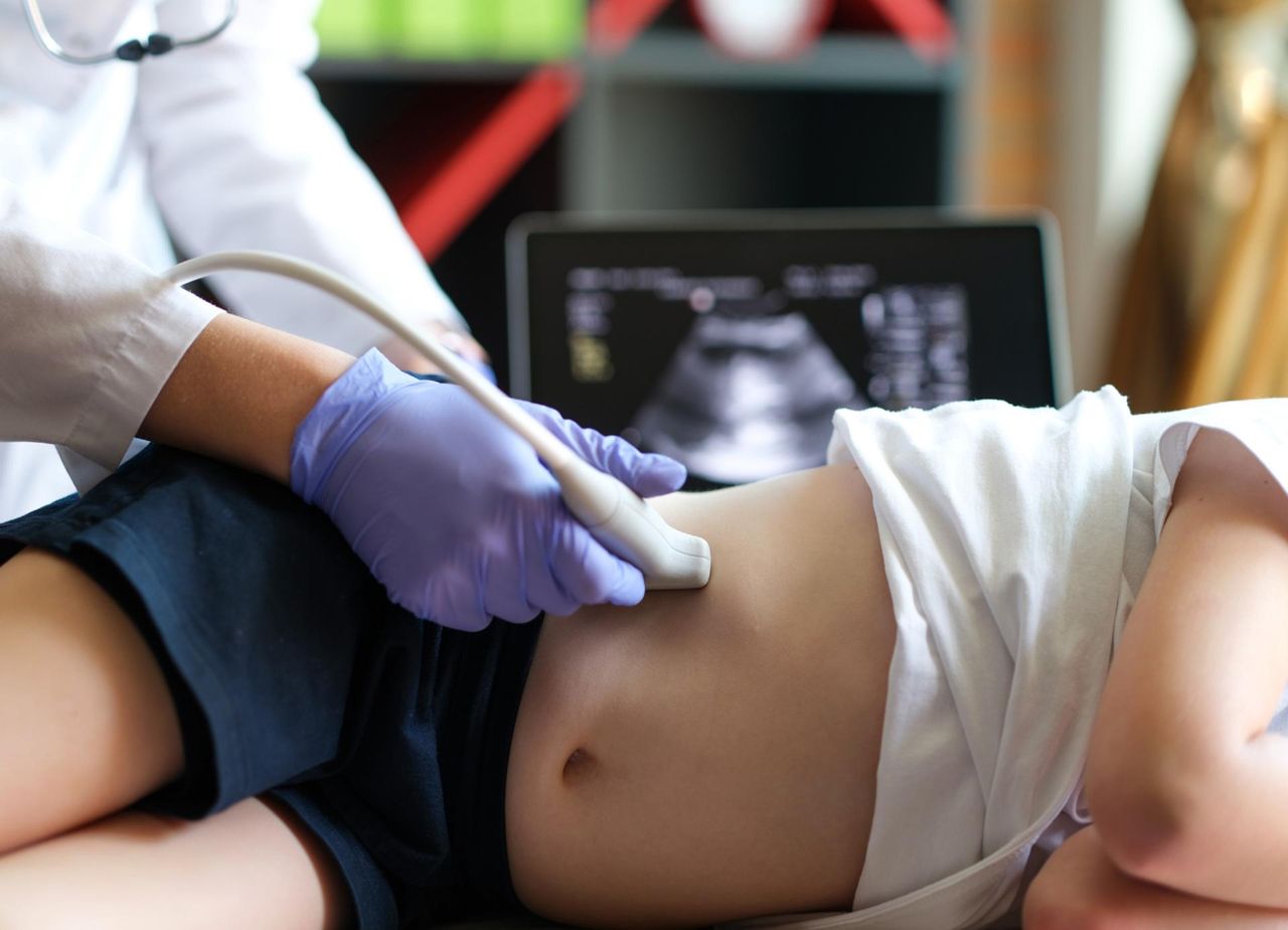 Profilaktyczne odrobaczanie w szkołach. Lekarka komentuje wytyczne WHO