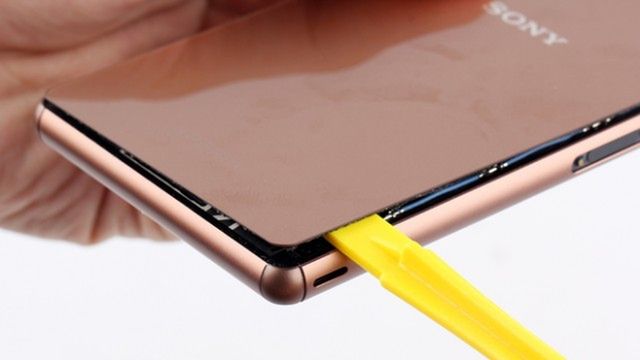 W skrócie: Xperia Z3 w częściach, testy OnePlus One i rękawiczki Bluetooth 1