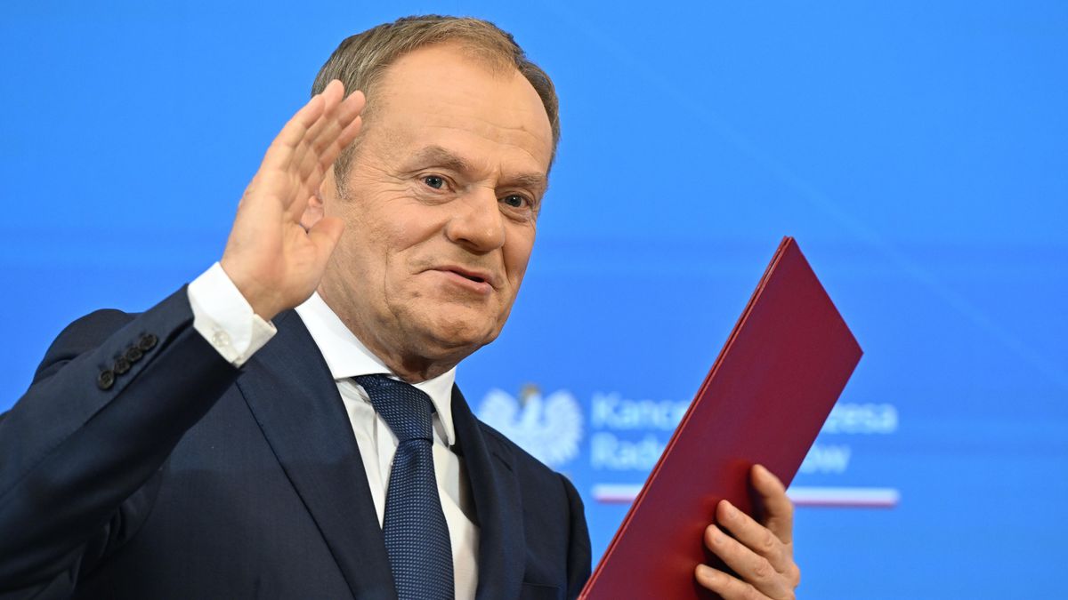 Donald Tusk zapowiedział, że tzw. "babciowe" zostanie wprowadzone po wakacjach
