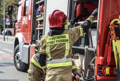 Groźny wypadek na S7 w Sękocinie Starym. Auto dachowało