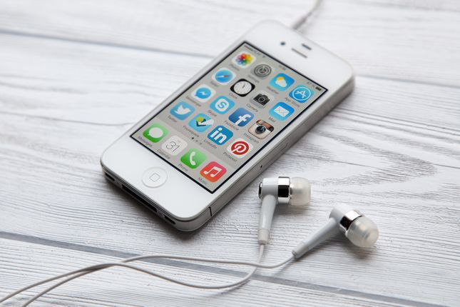 Nadgryzione jabłko pozbawione magii – co się dzieje z reklamami Apple? 2