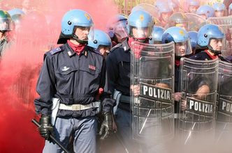 Protesty we Włoszech. Antyrządowe manifestacje w 25 miastach