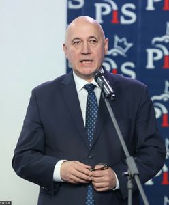 Kto remontował mieszkanie Brudzińskiego? Europoseł się broni