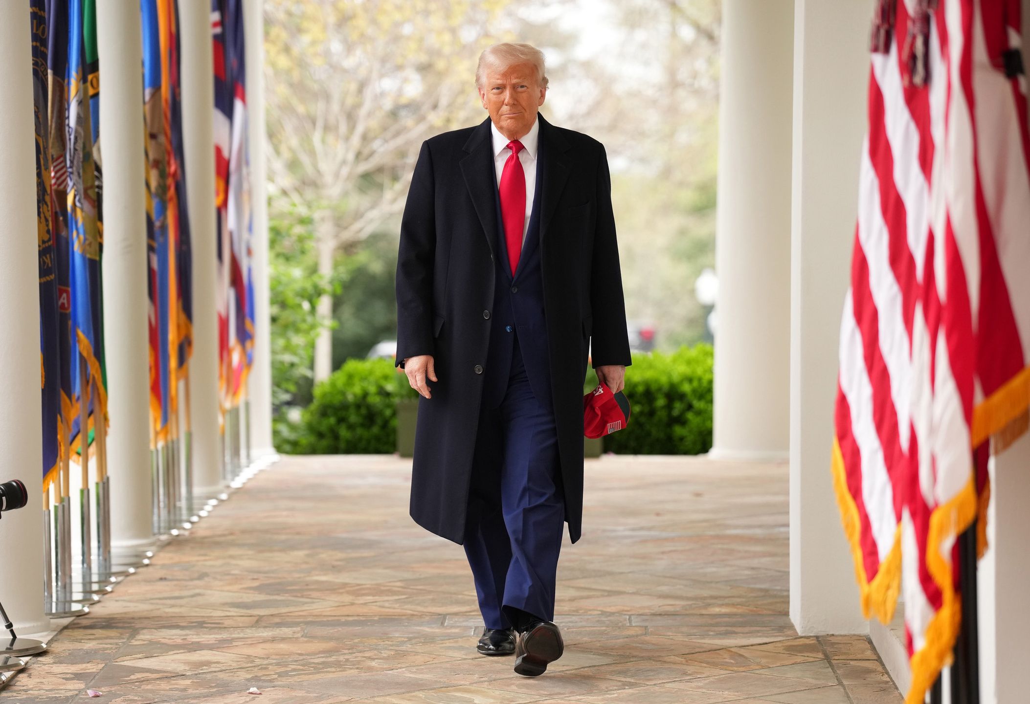"Fatalna wiadomość dla światowej gospodarki". Ekonomista mówi o skutkach ceł Trumpa