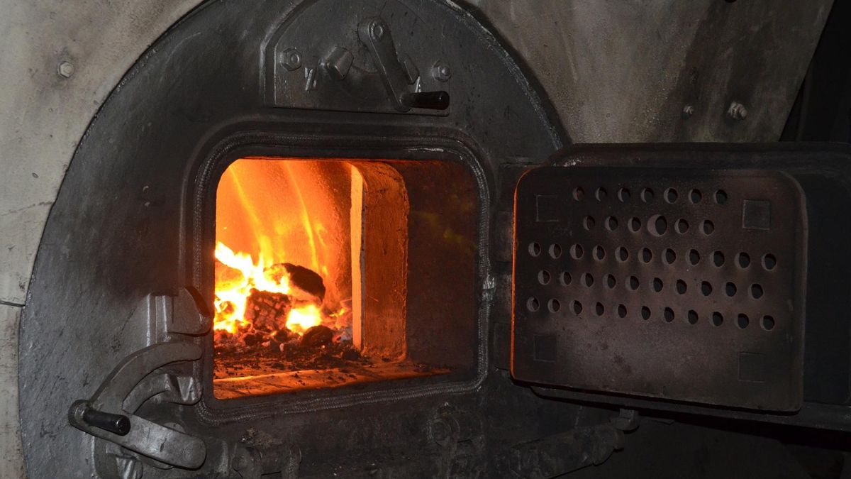 Za sprzedawanie paliwa, które nie spełnia norm, będzie grozić kara do 0,5 mln zł i więzienie.