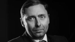 Adwokat zmarł nagle w kancelarii. Śledztwo wciąż bez odpowiedzi