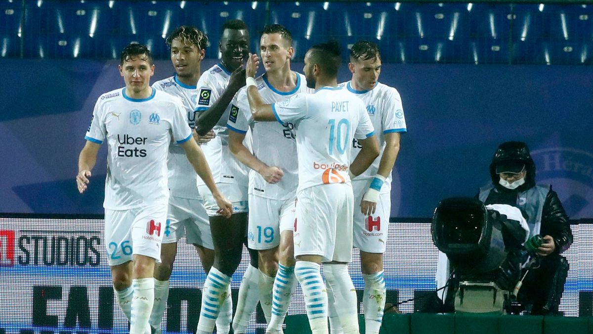 PAP/EPA / Guillaume Horcajuelo / Na zdjęciu: Arkadiusz Milik cieszy się z gola