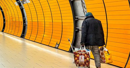 Bezdomni Polacy w Niemczech zabrali głos. Mówią, dlaczego nie wracają