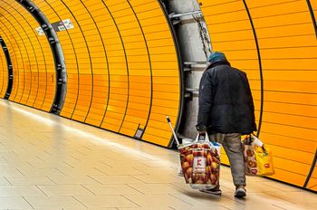 Bezdomni Polacy w Niemczech zabrali głos. Mówią, dlaczego nie wracają