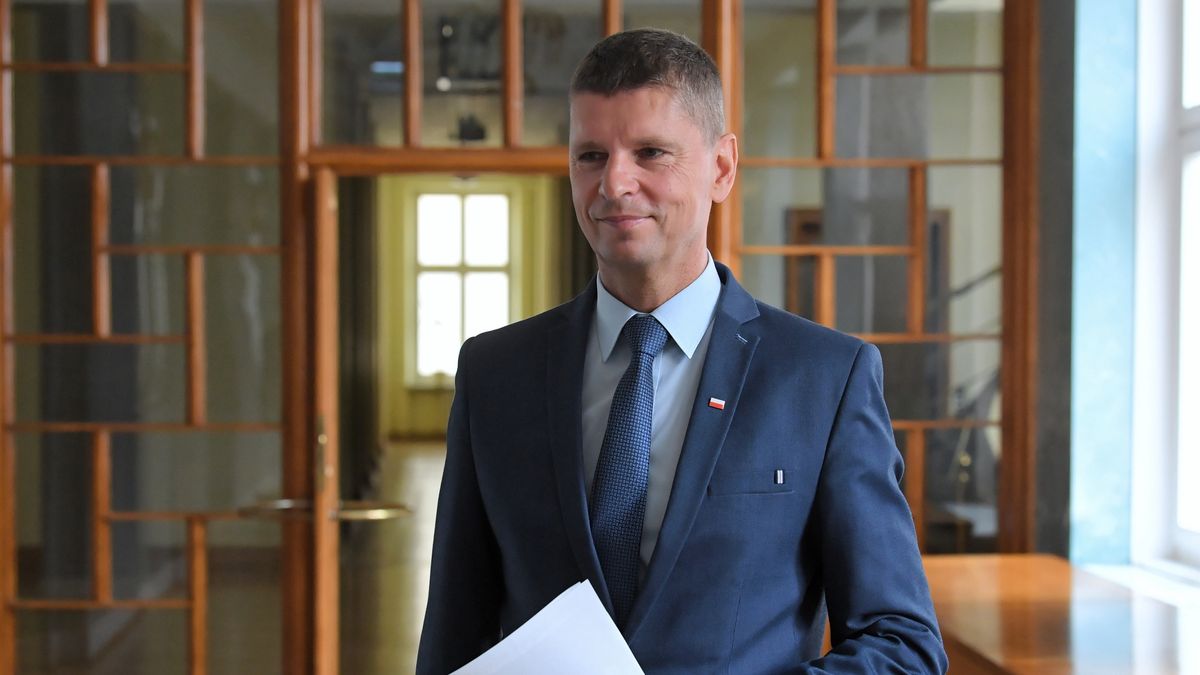 Minister edukacji narodowej Dariusz Piontkowski o powrocie dzieci do szkół