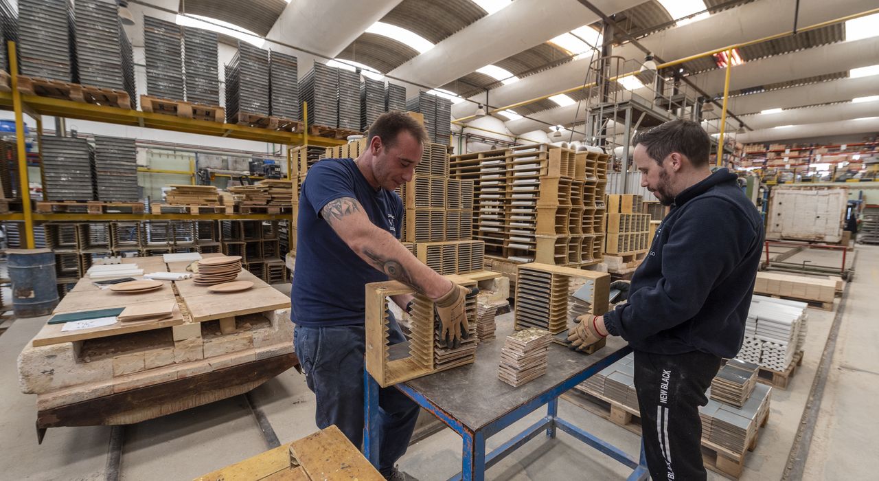 Byli dumą Polski, teraz liczą straty. "Grozi fala bankructw"