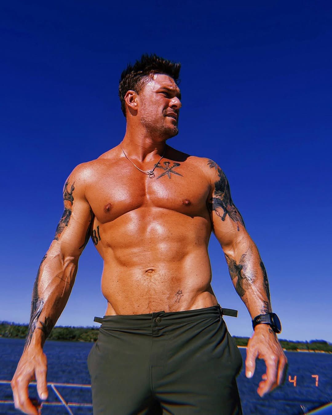 Alan Ritchson