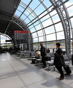 Awaryjne lądowanie w Modlinie. Silnik przestał działać