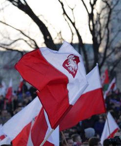 Kaczyński i Schetyna chcą zmienić konstytucję. Kukiz'15: chcemy obywatelskiej, propozycje PO i PiS idą w odwrotnym kierunku