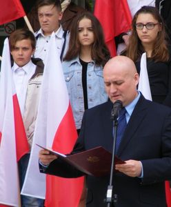 Wojewoda wielkopolski o biało-czerwonej fladze: "To element, który buduje wspólnotę"
