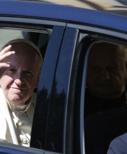 To dlatego opóźnił się wyjazd papieża do Brzegów