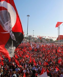 Turcja: setki tysięcy ludzi demonstrowały na placu Taksim w Stambule
