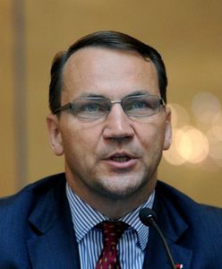 Sikorski pozwał Kaczyńskiego ws. katastrofy smoleńskiej. "Domagam się, aby stanął w prawdzie"