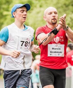 Niewidomy biegacz pobiegnie z Berlina do Poznania