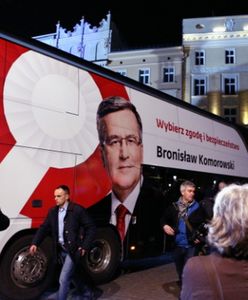 Bronisław Komorowski spóźnił się na wiec w Krakowie, bo utknął w korku na zakopiance