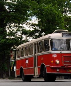 Zobacz Poznań z okien zabytkowego tramwaju i autobusu