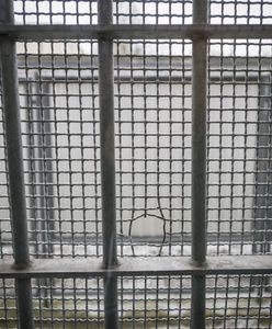 Gwałciciel stanie przed sądem ponownie. Zaatakował więzienną psycholog