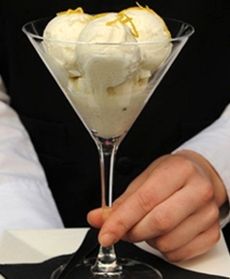 Lody z kobiecego mleka