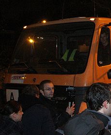 "Wjazd" szambiarką do Palikota