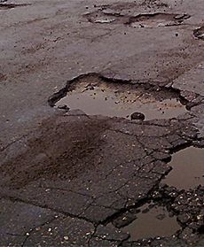 Stołeczni urzędnicy wiedzą jak załatać dziury