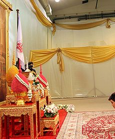 Hołd oddany królowi