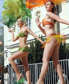 Studencka rewia tańca