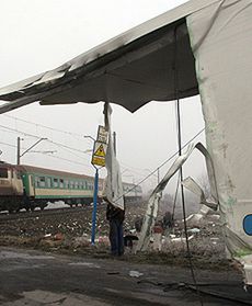 Pociąg uderzył w TIR-a