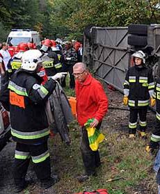 Po wypadku autokaru w Dybawce - zdjęcia