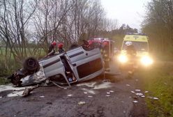 Długi weekend na wielkopolskich drogach - śmiertelny wypadek motocyklisty i 21 rannych