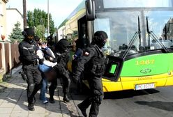 Bomba w tramwaju lub pociągu - czy pracownicy transportu publicznego wiedzą, jak zareagować?