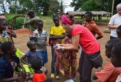 "Ołówek dla Afryki" - przybory szkolne dotarły z Poznania do Kamerunu