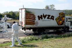 Z ciężarówki przy autostradzie w Austrii wydobyto 71 ciał. Zatrzymano trzy osoby