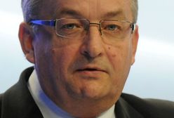 J. Kaczyński żądał od ministra uzupełnienia wykształcenia. Teraz poseł PO chce jego pracy magisterskiej