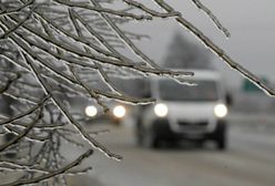 IMGW wydało ostrzeżenia dla siedmiu województw. Uwaga na marznący deszcz