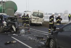 Karambol na A1 pod Piotrkowem Trybunalskim. Nie żyje jedna z ofiar wypadku