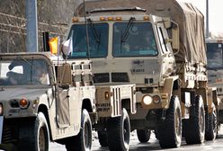 Amerykańska wojskowa ciężarówka miała kolizję na A2