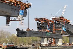 460 ton zawisło w powietrzu