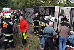 Po wypadku autokaru w Dybawce - zdjęcia