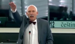 Janusz Korwin-Mikke "hajluje" w Parlamencie Europejskim