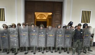 Wenezuela na krawędzi wojny domowej. Kraj pogrąża się w odmętach chaosu