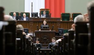 TK dostanie ponad milion złotych z rezerwy budżetowej? Premier pyta o opinię marszałka Kuchcińskiego