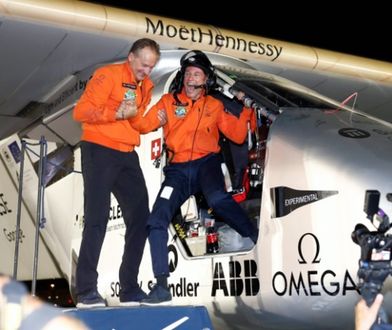 Samolot o napędzie słonecznym zakończył pierwszy lot dookoła świata