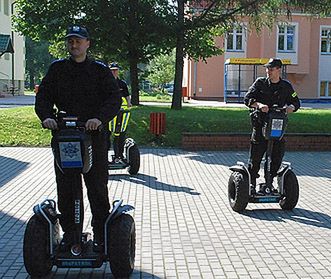 Policjanci łapią równowagę - zdjęcia